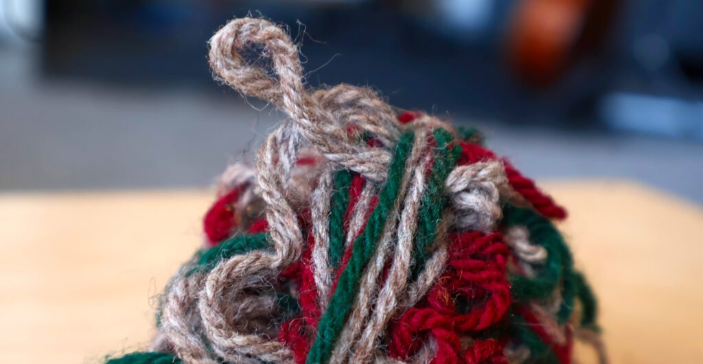 image of a knot of yarn